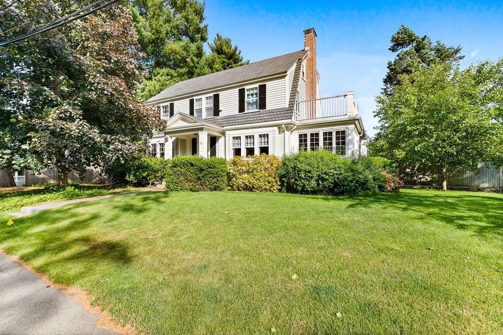 8 Homestead Rd, Wellesley, MA 02482 - photo 1