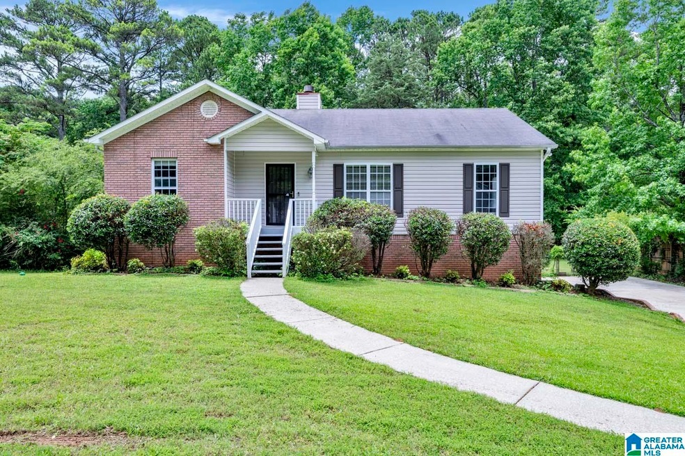 1828 Hillcrest Rd NE, Center Point, AL 35215 - photo 1