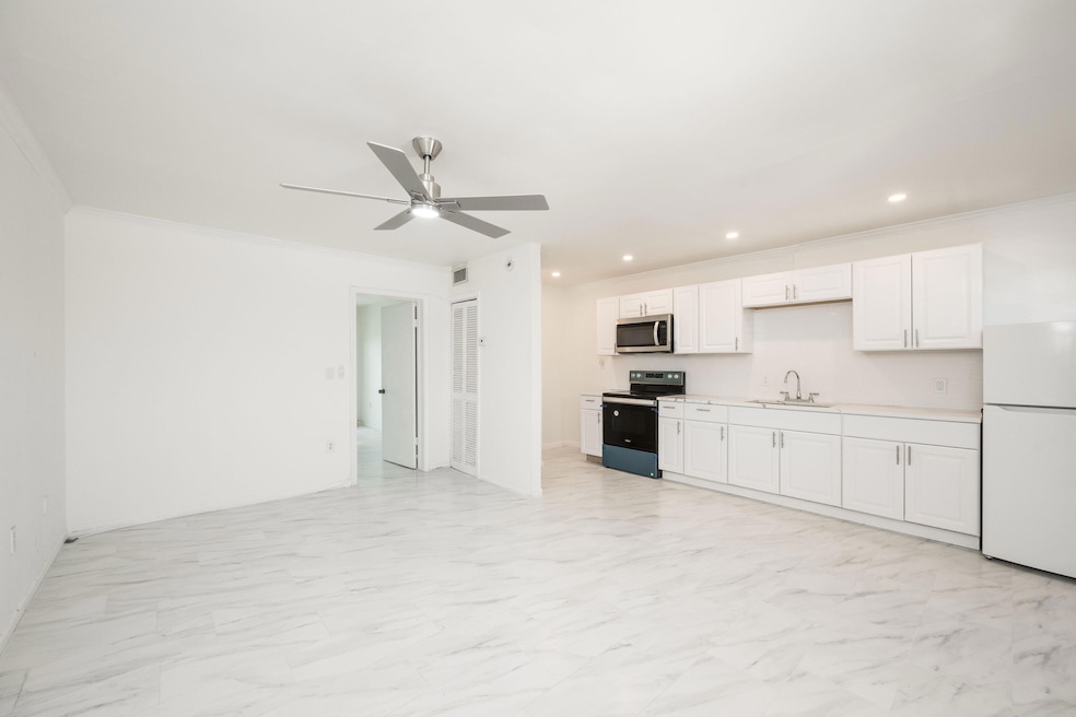 living/kitchen