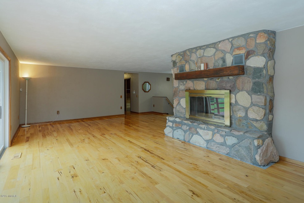 8693 D Dr S, Ceresco, MI 49033 - photo 1