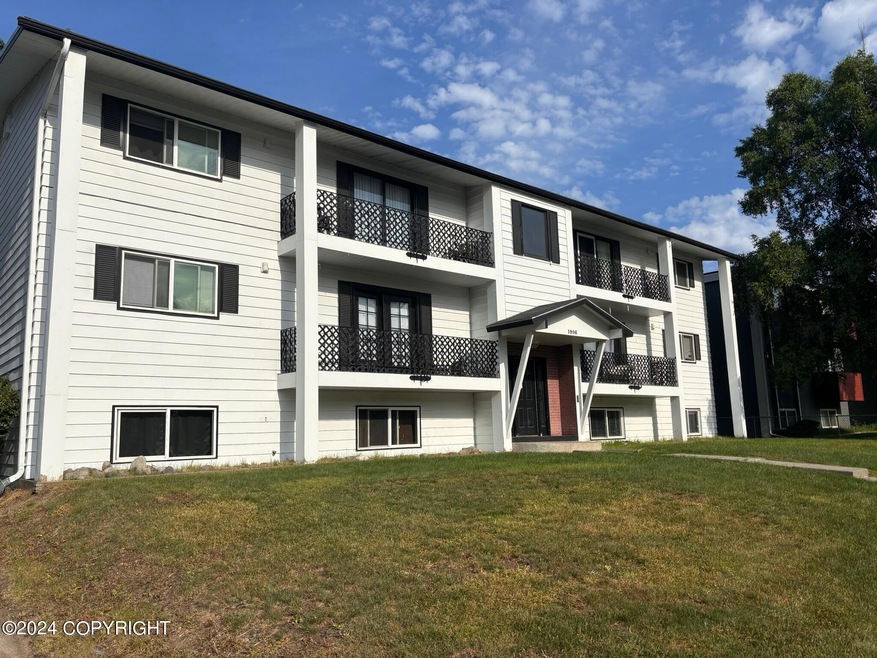 1916 Beaver Place unit 2, Anchorage, AK 99504 - photo 1