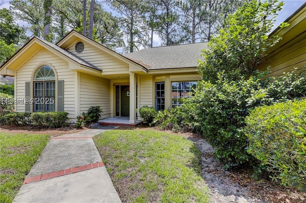 5 Honey Locust Cir, Hilton Head Island, SC 29926 - photo 1