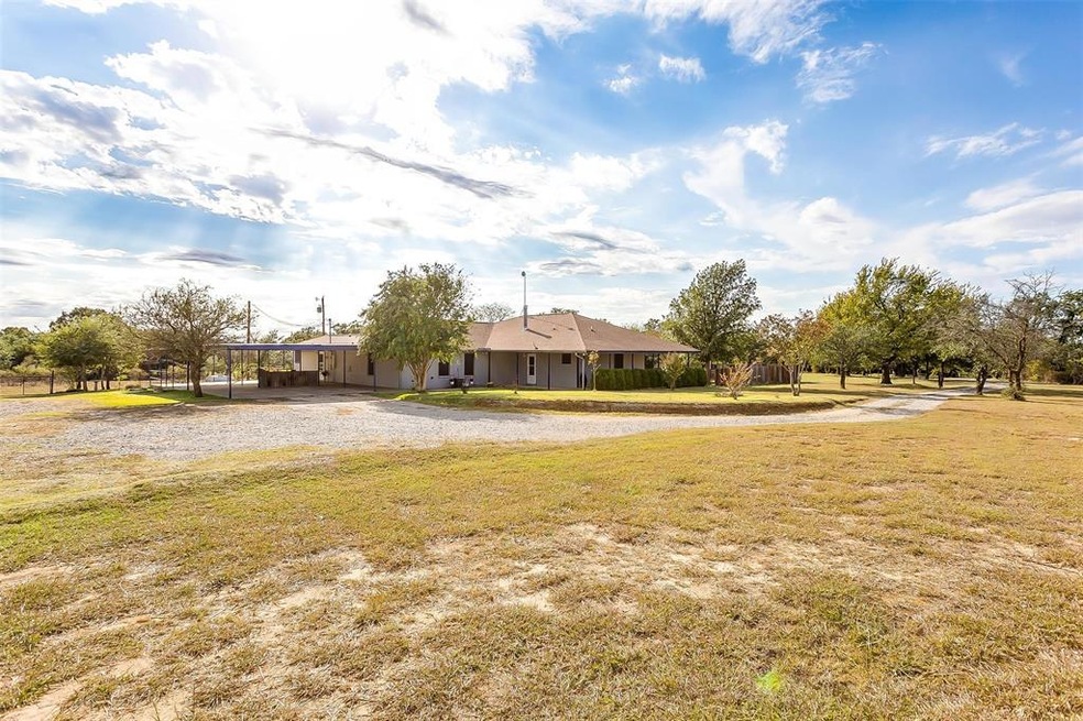 1383 Sandy Ln, Weatherford, TX 76088 - photo 1