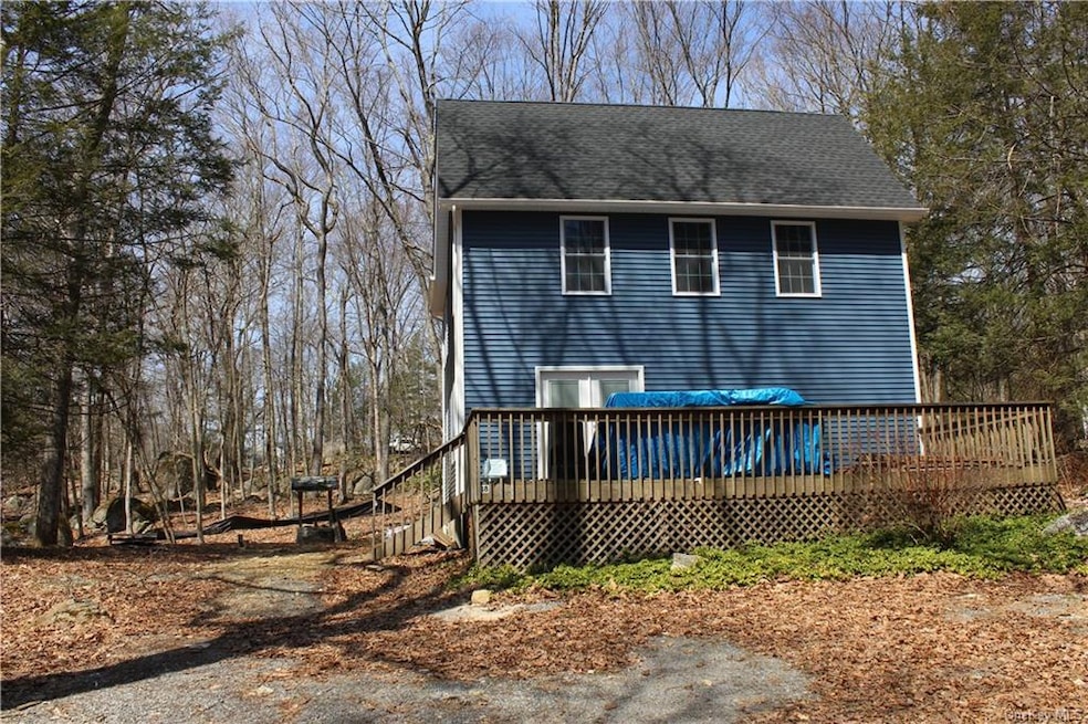 18 Trilsch Ct, Carmel, NY 10512 - photo 1