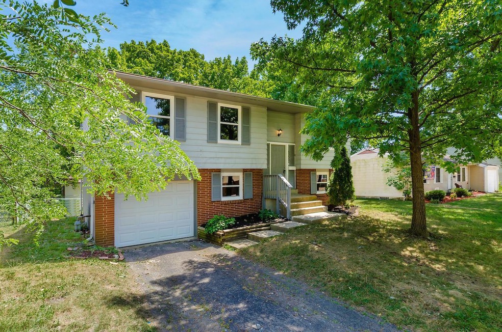 L 6050 Endicott Rd001-2