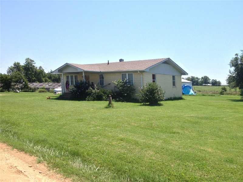 25385 Loux Rd, Maysville, AR 72747 - photo 1