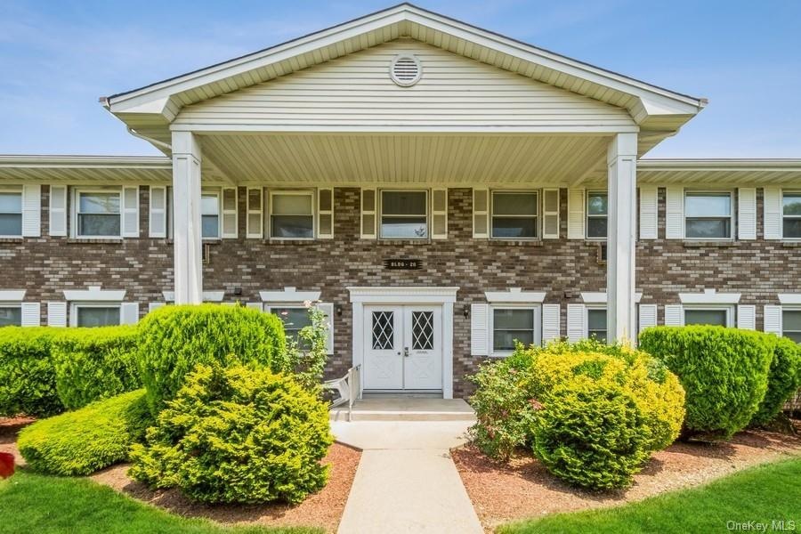 20 Normandy Village unit 7, Nanuet, NY 10954 - photo 1