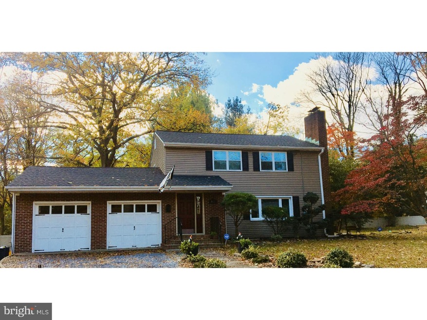 908 Cedar St, Riverton, NJ 08077 - photo 1