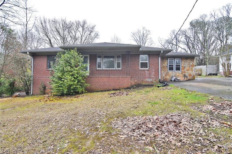 5765 Crabapple Dr SW, Mableton, GA 30126 - photo 1