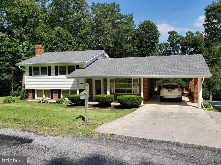 322 Dogwood Ln, Bentonville, VA 22610 - photo 1