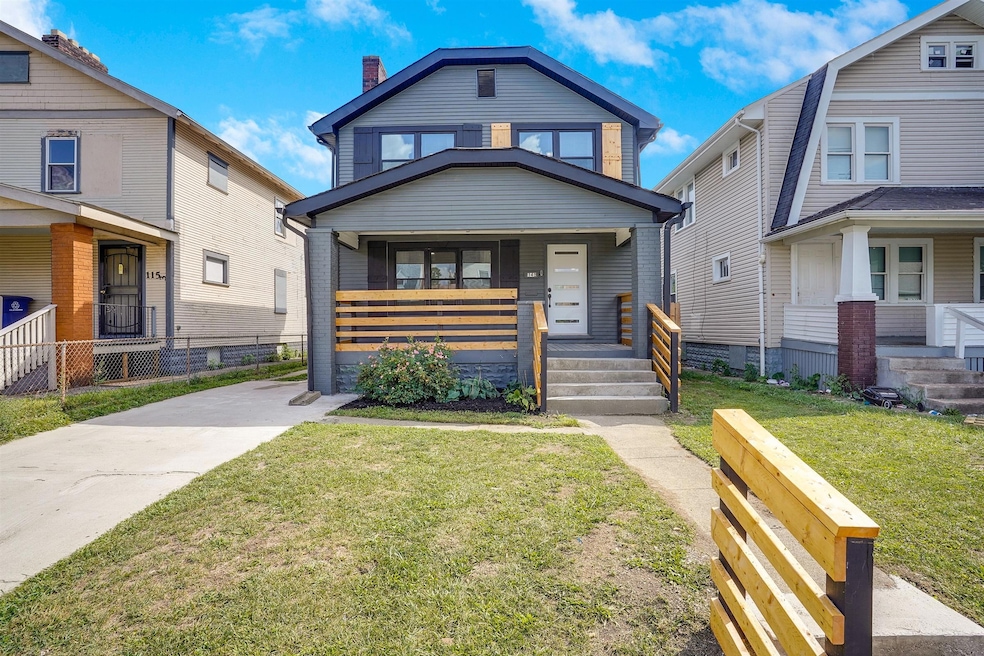 1149 E 18th