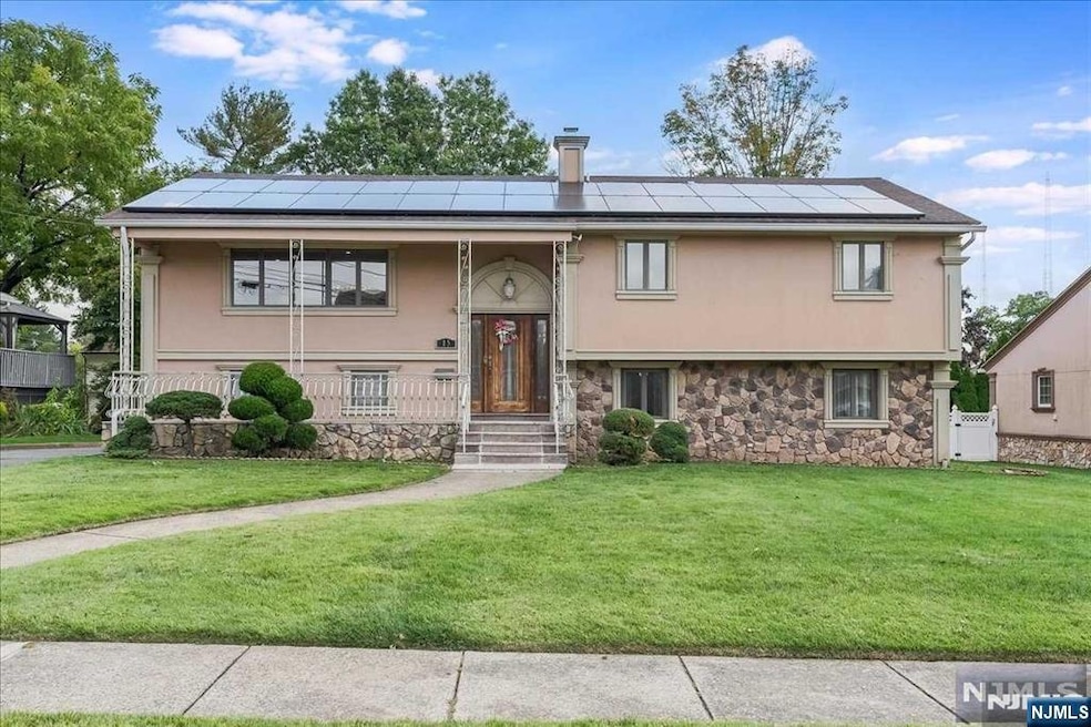 15 Daniels Dr, Clifton, NJ 07013 - photo 1