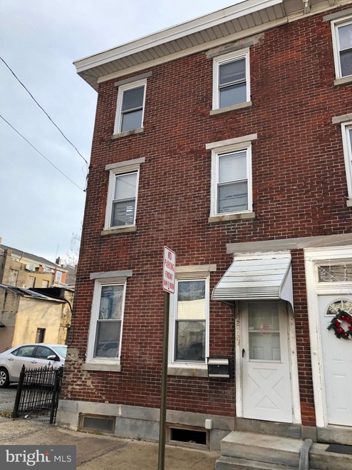 212 Walnut St, Norristown, PA 19401 - photo 1