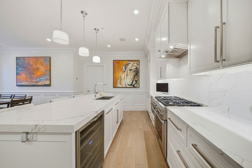 205 E St unit 4N, Boston, MA 02127 - photo 1