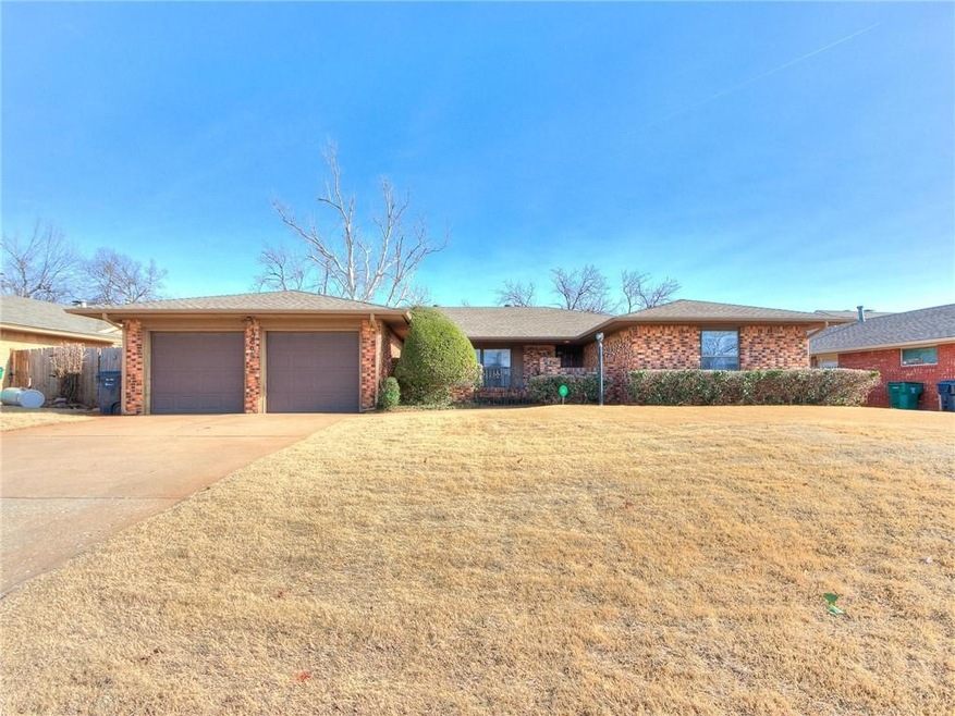 12008 Camelot Dr, Oklahoma City, OK 73120 - photo 1