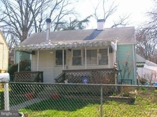 5011 55th Ave, Hyattsville, MD 20781 - photo 1