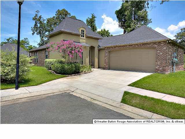 Great curb appeal!