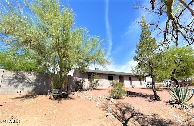 ARROYO FRONT OF HOUSE