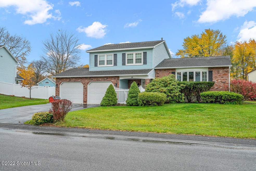 28 Rolling Hills Rd, Schenectady, NY 12309 - photo 1