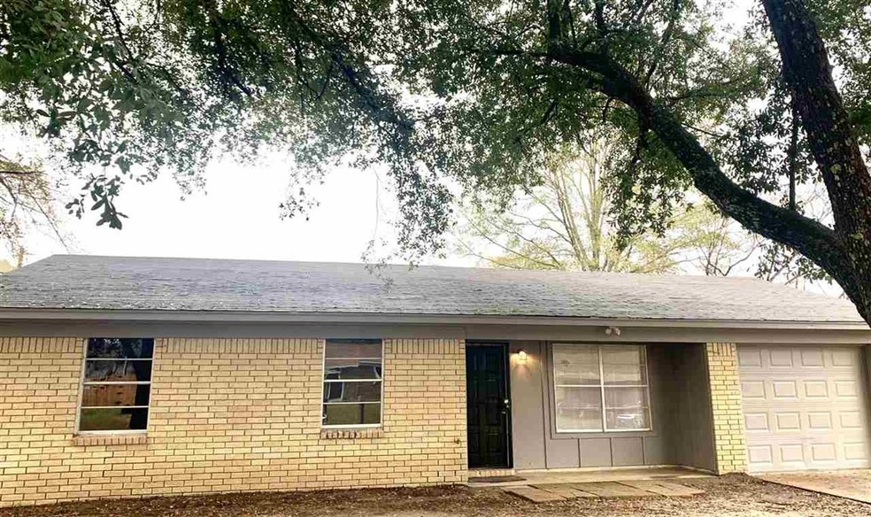 2201 Handley St, Texarkana, TX 75501 - photo 1