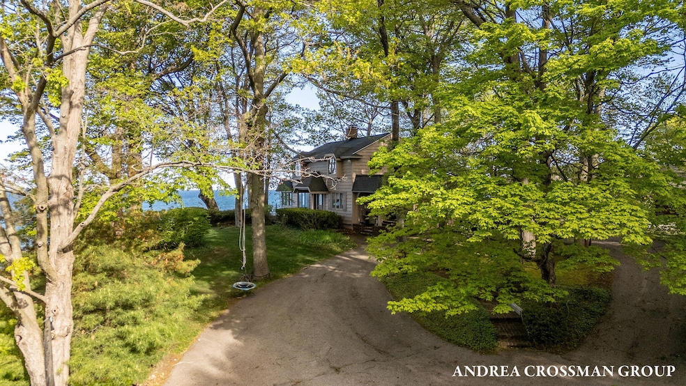 50-web-or-mls-5011-rosabelle-beach-ave
