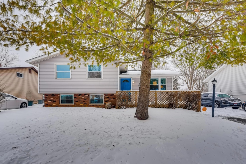 3044 Valley Creek Dr, Columbus, OH 43223 - photo 1