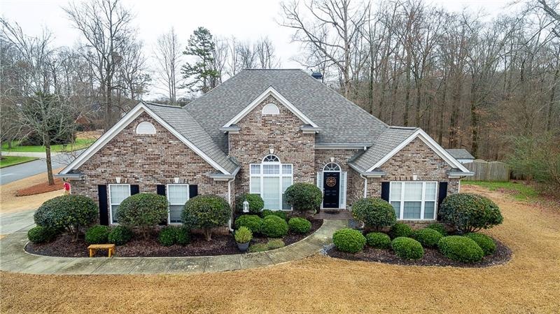 2006 Forsyth Park Ln, Hoschton, GA 30548 - photo 1