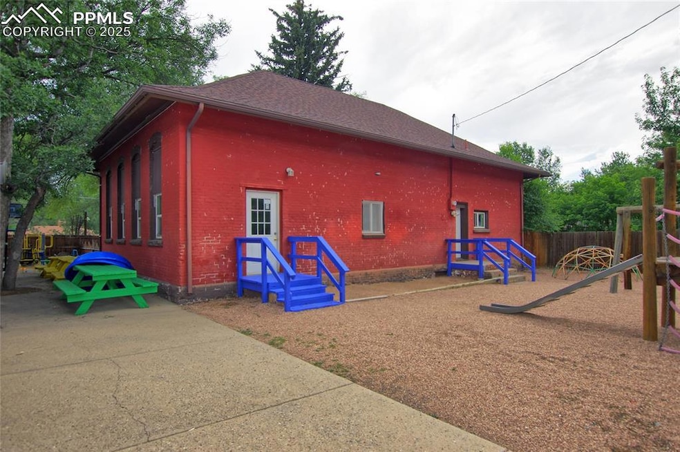 1015 W Cheyenne Rd, Colorado Springs, CO 80906 - photo 1