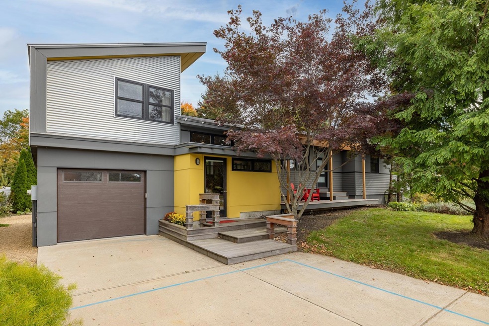 21 Williams Ave, Kittery, ME 03904 - photo 1