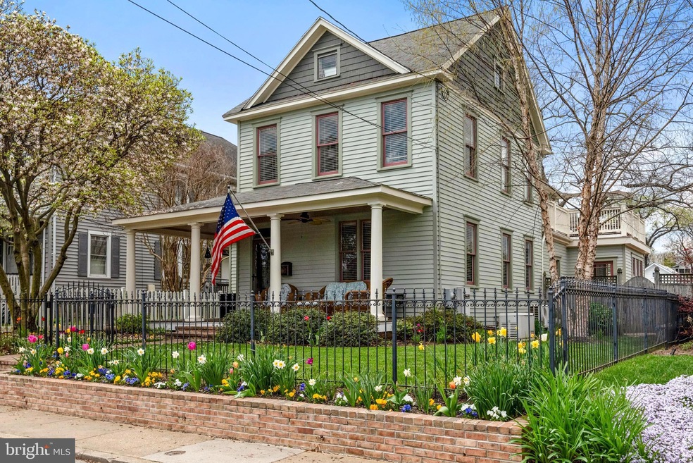 810 Chesapeake Ave, Annapolis, MD 21403 - photo 1