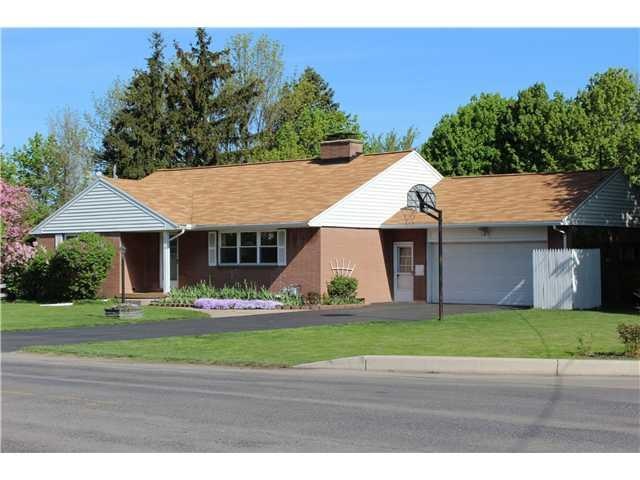 Exterior Front WELCOME to 24 Crestview Drive conve