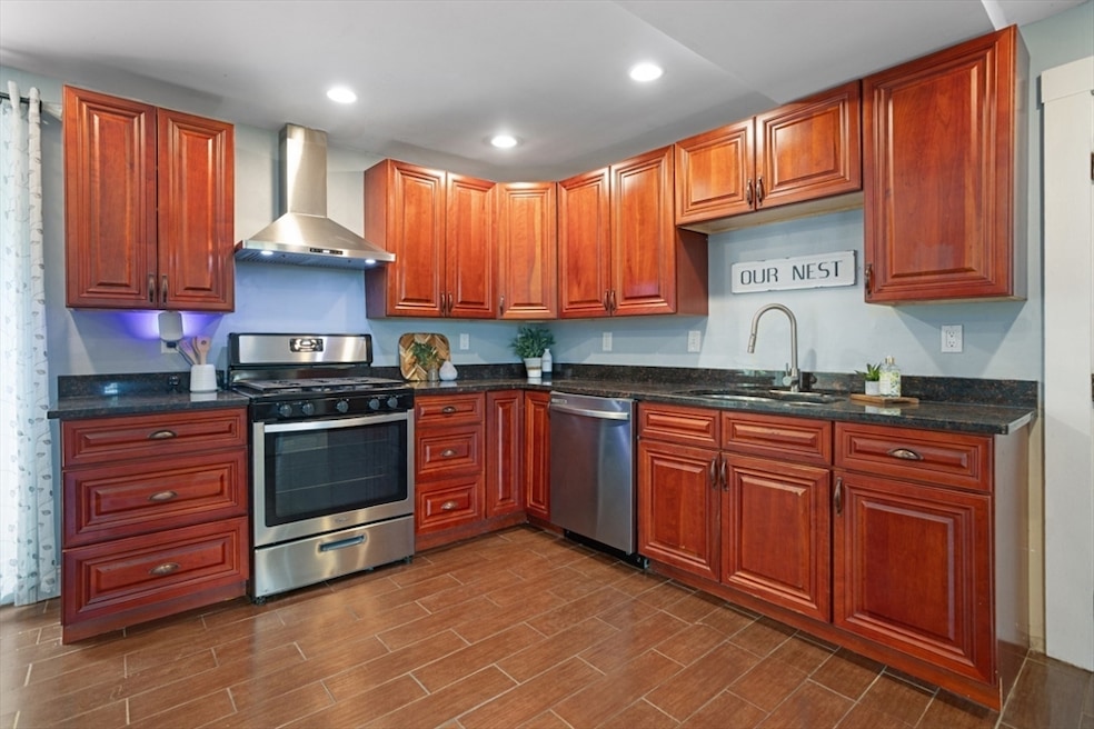 494 Salem St, Malden, MA 02148 - photo 1