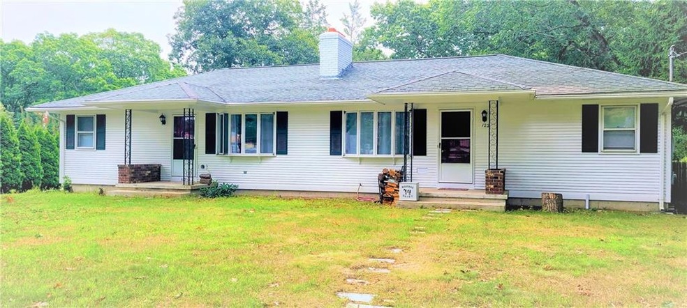 122 Everglade Ave, Warwick, RI 02886 - photo 1