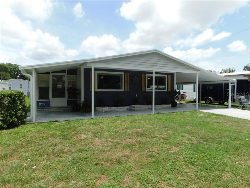 37250 Lakewood Dr, Zephyrhills, FL 33542 - photo 1