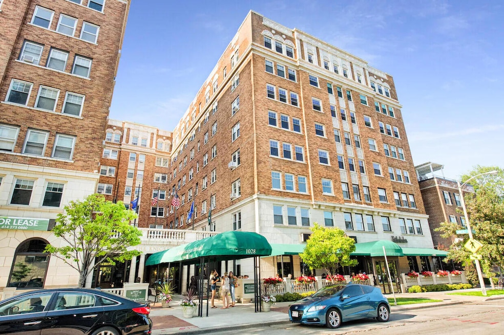 1028-e-juneau-ave-unit-822-milwaukee-wi-
