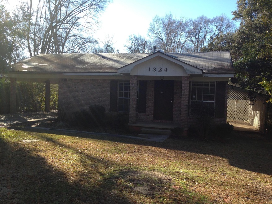 1324 W 12th St, Laurel, MS 39440 - photo 1