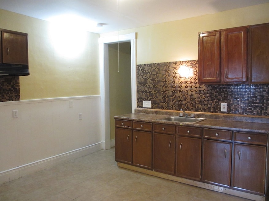 43 Hollywood St unit 1L, Springfield, MA 01108 - photo 1