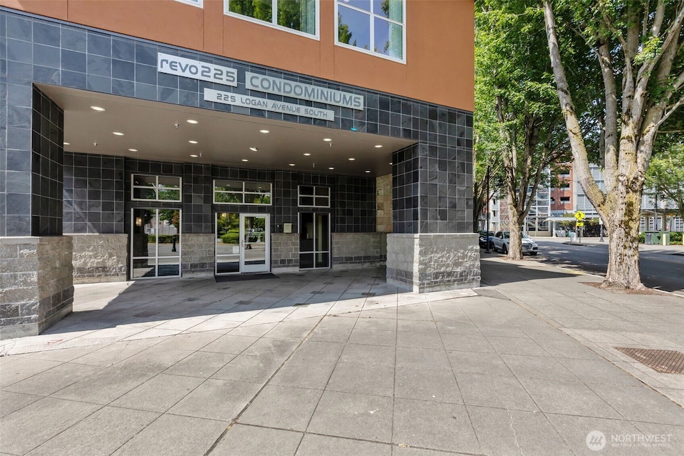 For Sale $249,000 • Co-Listing Agent