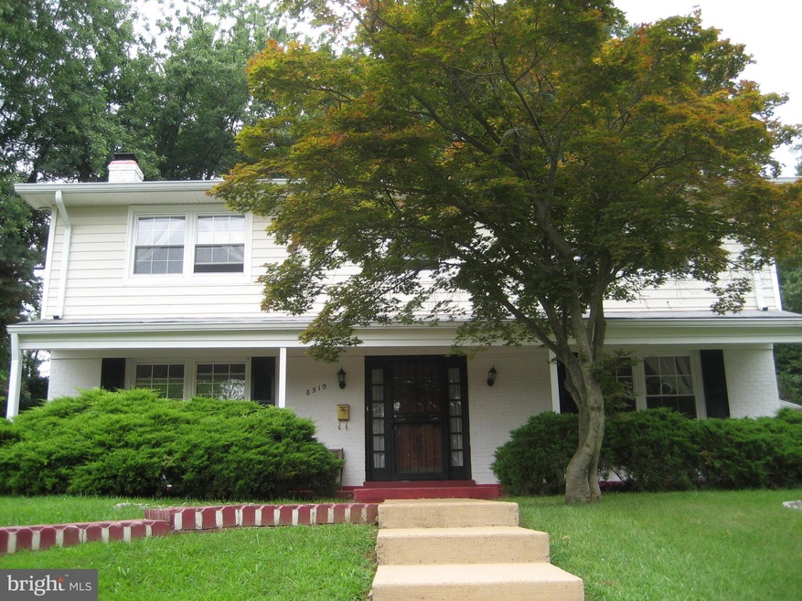 8510 Queen Elizabeth Blvd, Annandale, VA 22003 - photo 1