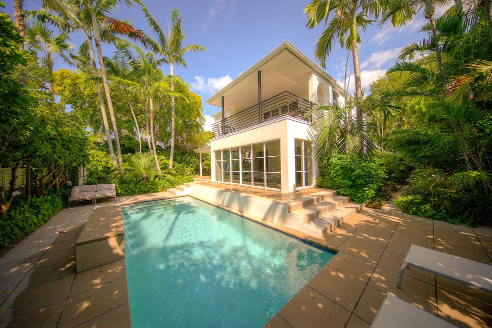 1131 Johnson St-12