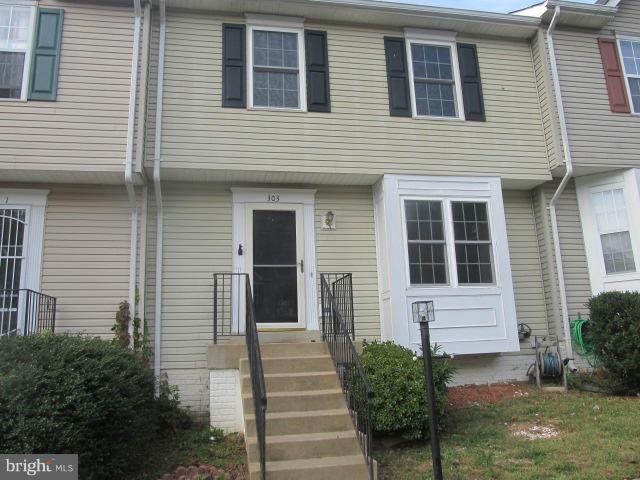 303 Potomac Hills Dr, Stafford, VA 22554 - photo 1