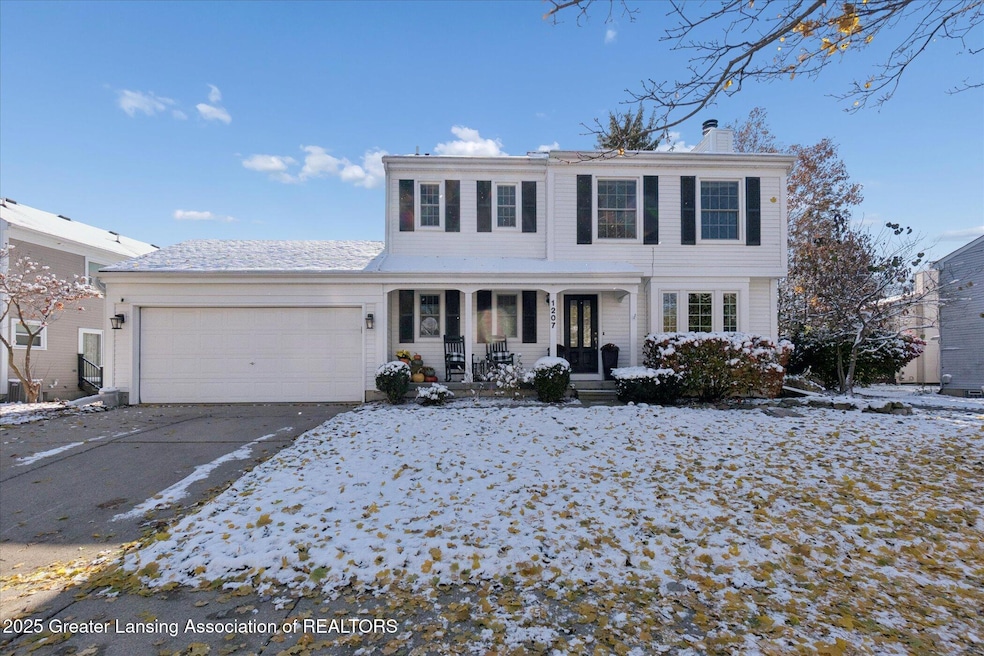 Welcome to 1207 Chartwell Carriageway S.