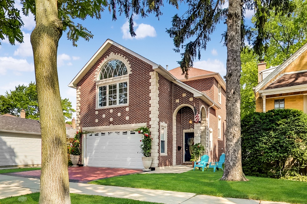 7916 W Altgeld St, Elmwood Park, IL 60707 For Sale
