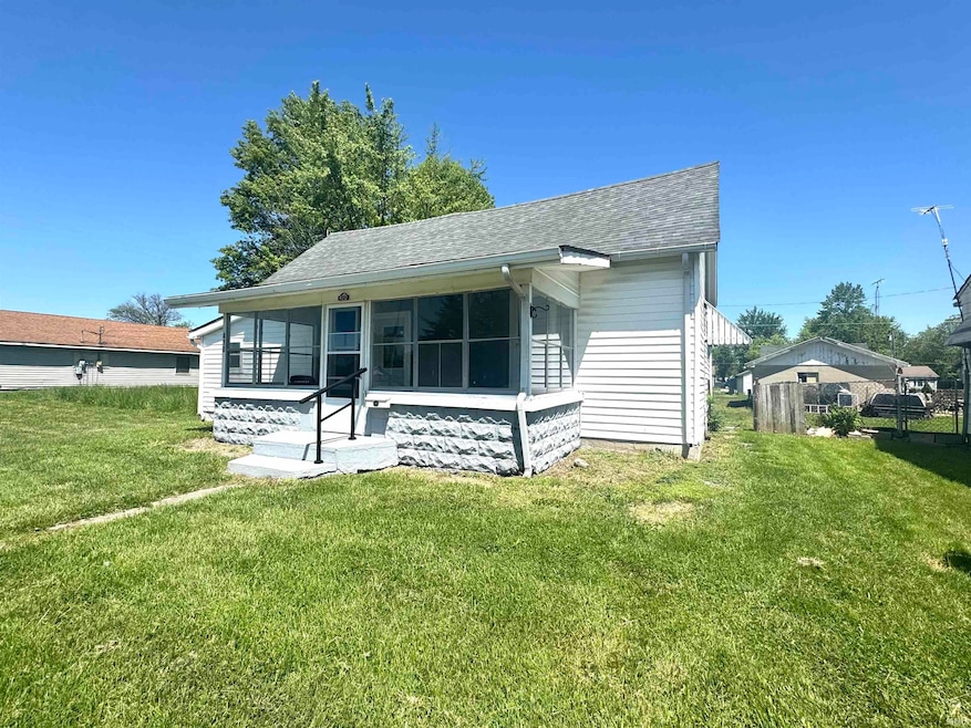 410 I St NW, Linton, IN 47441 - photo 1