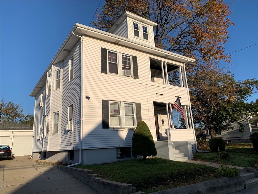 1577 Cranston St, Cranston, RI 02920 - photo 1