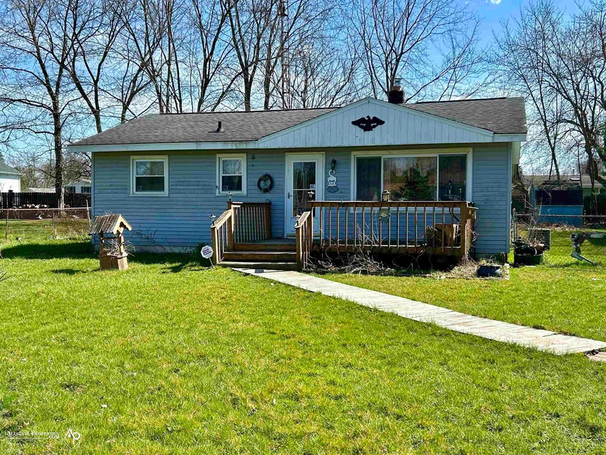 6056 Beacon Hill St, Flint, MI 48506 - photo 1