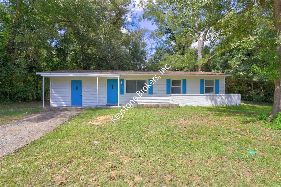 2423 Thrasher Ave, Macon, GA 31206 - photo 1