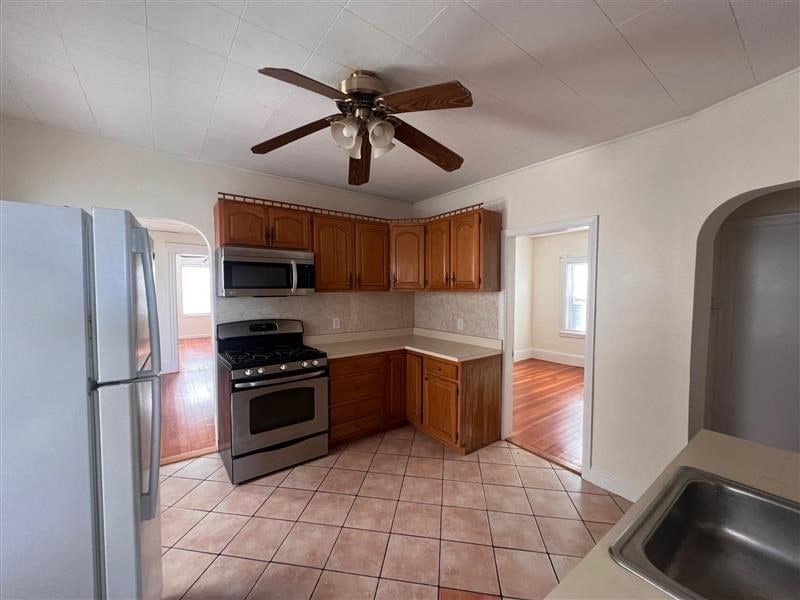 15 5th St unit 1, Medford, MA 02155 - photo 1