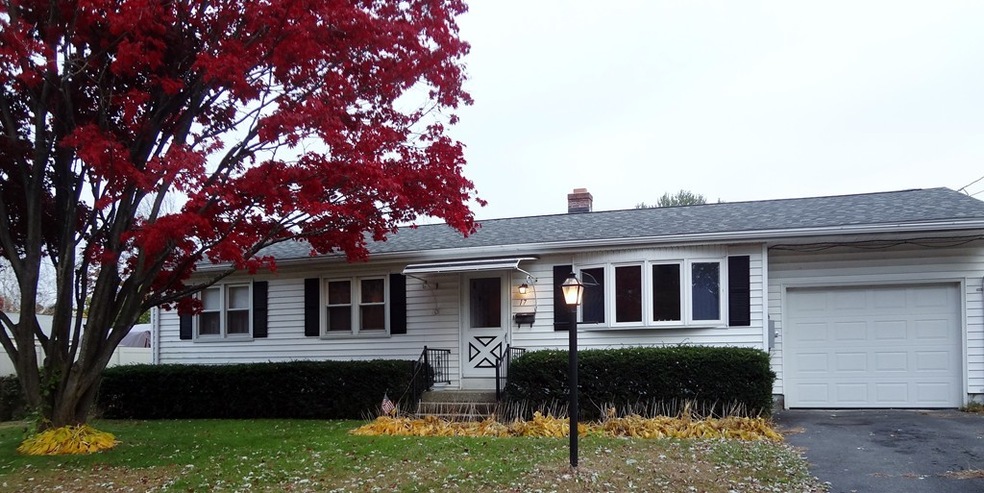 17 Pickering St, Chicopee, MA 01013 - photo 1