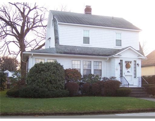 65 Welfare Ave, Cranston, RI 02910 - photo 1